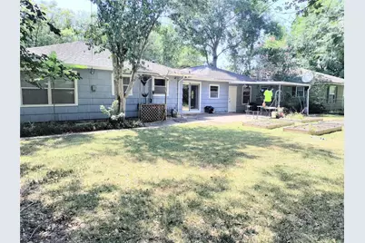 5559 Aspen Street, Bellaire, TX 77401 - Photo 12