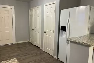 106 N Eastwood St, Houston, TX 77011 - Photo 18