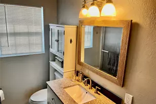 106 N Eastwood St, Houston, TX 77011 - Photo 22