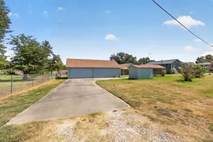 281 Lakeshore N, Onalaska, TX 77360 - Photo 26