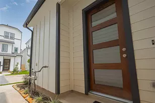 8917 Grovner Pl, Houston, TX 77055 - Photo 6