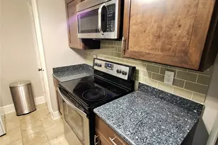 2425 Augusta Dr, Houston, TX 77057 - Photo 10