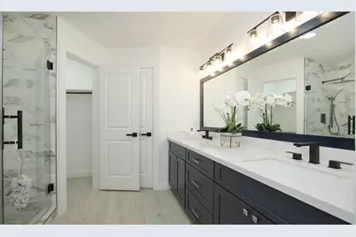 8518 Furlong Lane, Houston, TX 77071 - Photo 22