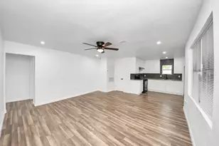 207 E Defee Ave, Baytown, TX 77520 - Photo 20