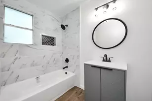 207 E Defee Ave, Baytown, TX 77520 - Photo 32