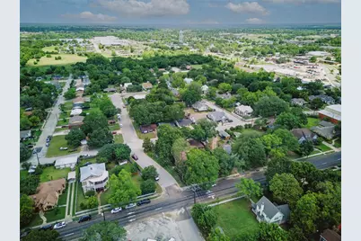 407 W Main Street, Brenham, TX 77833 - Photo 44