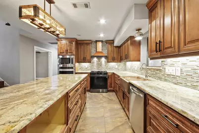 35 Susan Drive, Cleveland, TX 77327 - Photo 8