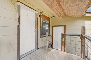 1202 N Roberson St, Conroe, TX 77301 - Photo 36