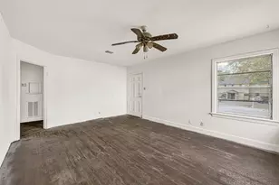 1202 N Roberson St, Conroe, TX 77301 - Photo 6