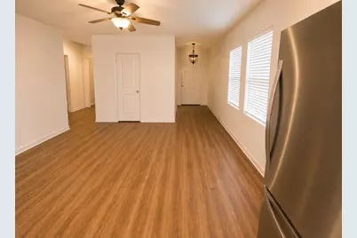 253 Wonderful Life Way, Jarrell, TX 76537 - Photo 8