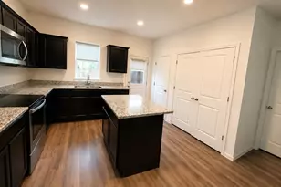253 Wonderful Life Way, Jarrell, TX 76537 - Photo 6