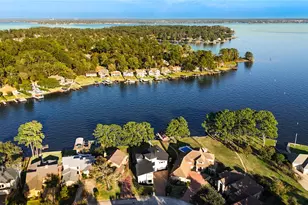 12406 Lakeshore Dr, Montgomery, TX 77356 - Photo 2