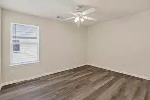 10635 Goldfinch Rd, Baytown, TX 77523 - Photo 16