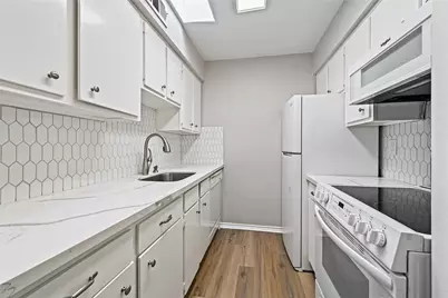 800 Post Oak Boulevard #75, Houston, TX 77056 - Photo 10