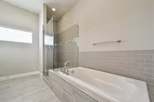 10806 Warwana Rd, Houston, TX 77043 - Photo 28
