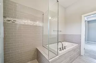 10806 Warwana Rd, Houston, TX 77043 - Photo 30