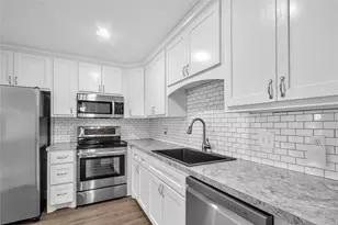 3876 Laura Leigh Dr, Friendswood, TX 77546 - Photo 10