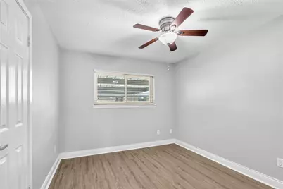 3876 Laura Leigh Drive, Friendswood, TX 77546 - Photo 22