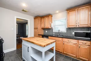 1070 W 43rd St, Houston, TX 77018 - Photo 12