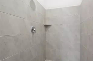 201 Orchard Cv, Snook, TX 77879 - Photo 4