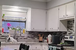 135 Navajo Cir, Cibolo, TX 78108 - Photo 2