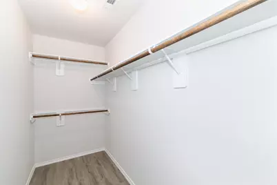 8639 Middleton Oaks Circle, Houston, TX 77028 - Photo 8