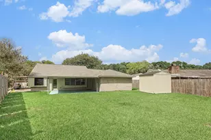 16422 Hibiscus Ln, Friendswood, TX 77546 - Photo 20