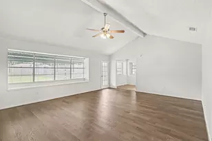 16422 Hibiscus Ln, Friendswood, TX 77546 - Photo 6