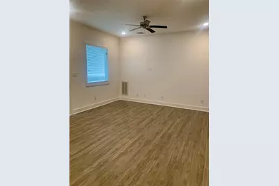 10209 Las Nubes Avenue, Houston, TX 77075 - Photo 8