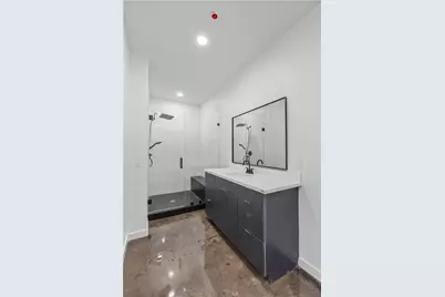 3401 Louisiana #205, Houston, TX 77002 - Photo 8