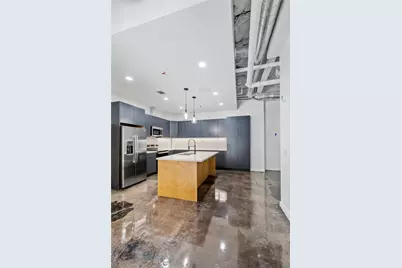 3401 Louisiana #205, Houston, TX 77002 - Photo 2