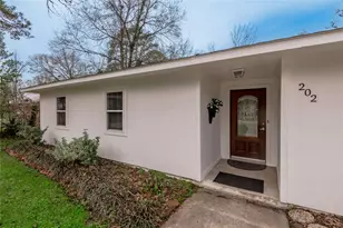 202 Sunset Lake Rd, Huntsville, TX 77340 - Photo 10