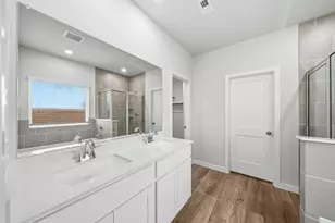 11007 Youngquist Dr, Mont Belvieu, TX 77535 - Photo 8