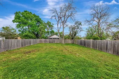 2030 Rosalee Street, La Marque, TX 77568 - Photo 18