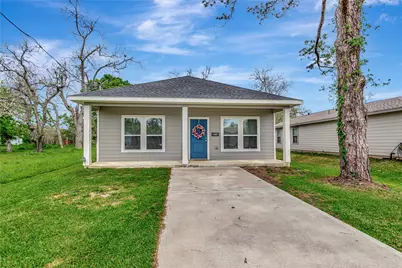 2030 Rosalee Street, La Marque, TX 77568 - Photo 1