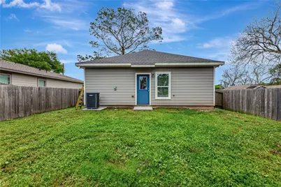 2030 Rosalee Street, La Marque, TX 77568 - Photo 16