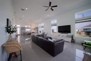 1402 County Rd 230, Bay City, TX 77414 - Photo 14