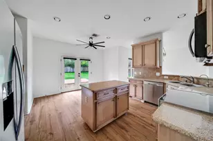 15575 Kitty Hawk Dr, Waller, TX 77484 - Photo 16