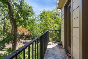 1901 W 14th 1/2 St, Houston, TX 77008 - Photo 8