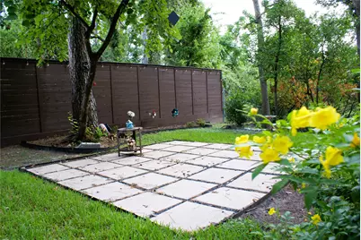 1901 W 14th 1/2 Street #C, Houston, TX 77008 - Photo 38