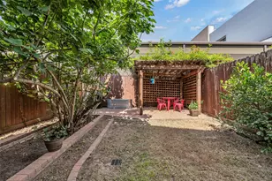 1513 Dorothy St, Houston, TX 77008 - Photo 4