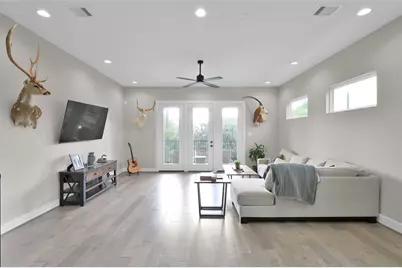 2103 Bevis Street, Houston, TX 77008 - Photo 12