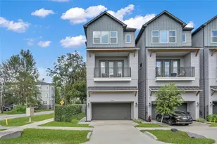 2103 Bevis St, Houston, TX 77008 - Photo 1