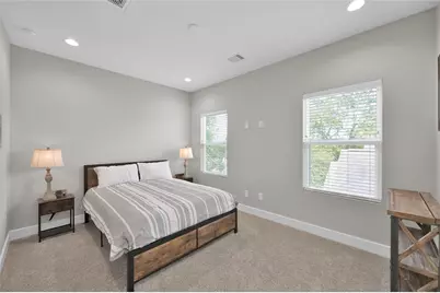 2103 Bevis Street, Houston, TX 77008 - Photo 34
