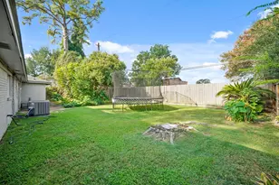 1219 Wisterwood Dr, Houston, TX 77043 - Photo 40