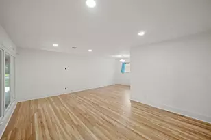 1219 Wisterwood Dr, Houston, TX 77043 - Photo 22