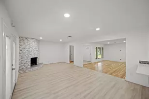 1219 Wisterwood Dr, Houston, TX 77043 - Photo 8