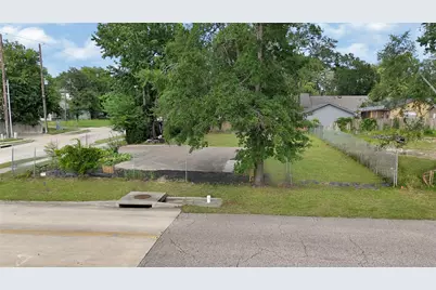 1620 Odd Fellow Street, Conroe, TX 77301 - Photo 12