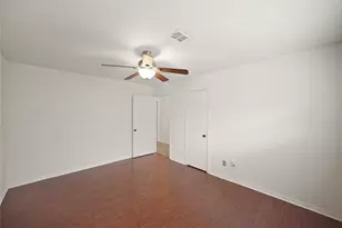 9538 Skyline Dr, Houston, TX 77063 - Photo 26