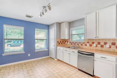 19039 Remington Park Drive, Houston, TX 77073 - Photo 6